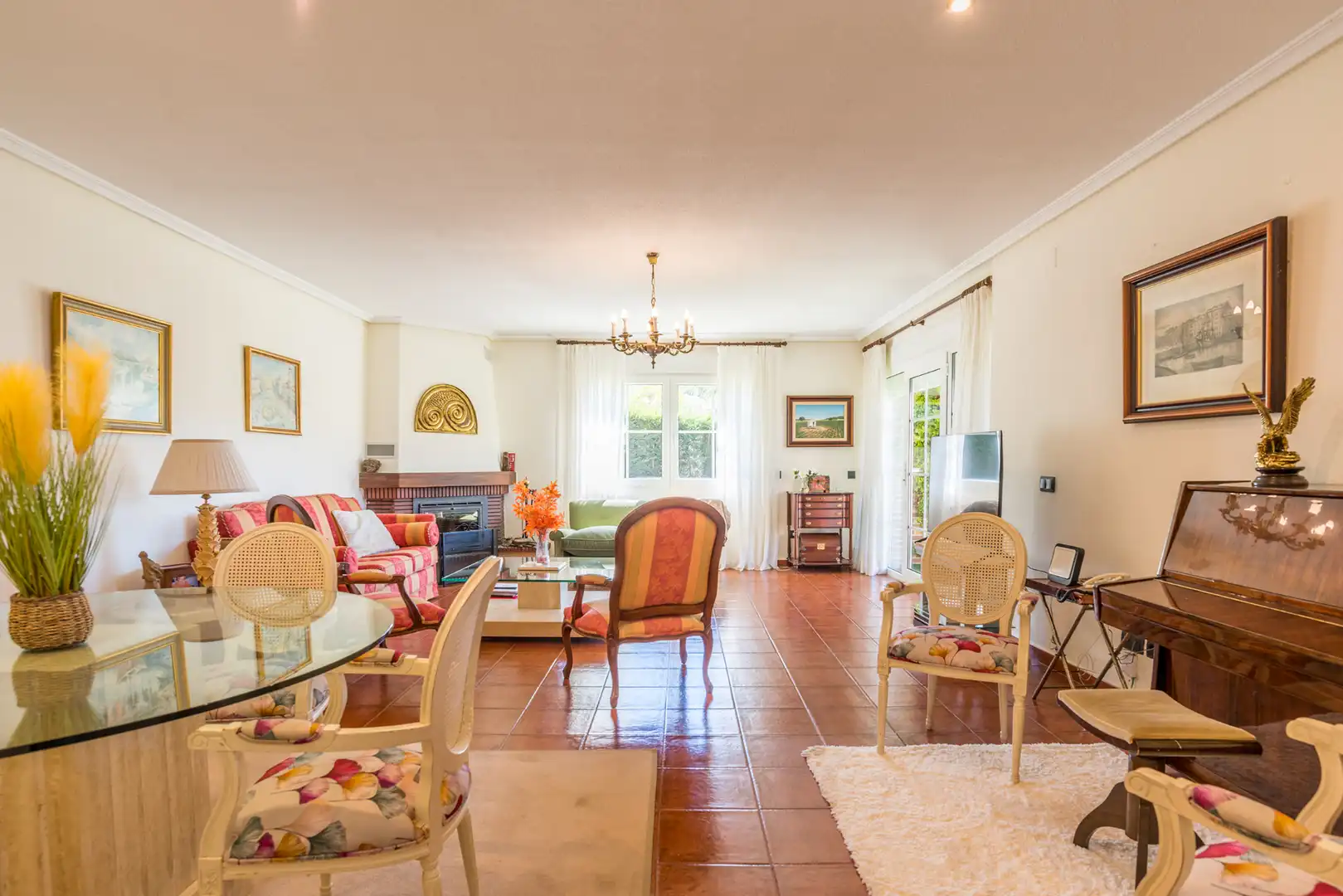 Living room of Houses for sale in Collado Villalba  with Air Conditioner, Heating and Private garden