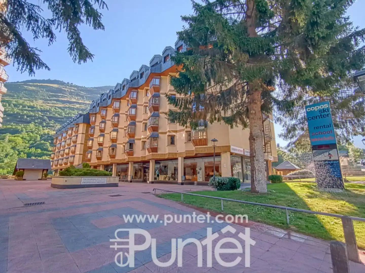 Vista exterior de Apartament en venda en Vielha e Mijaran amb Calefacció