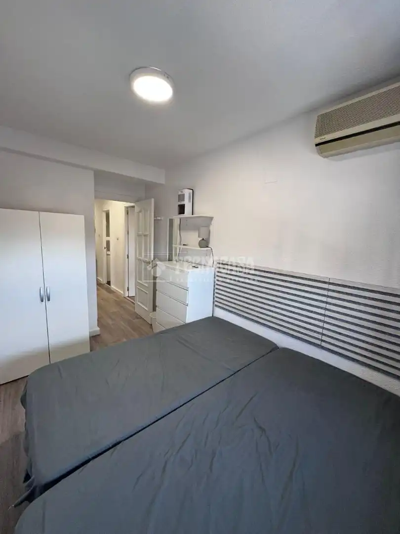 Habitación de Piso de alquiler en Granada