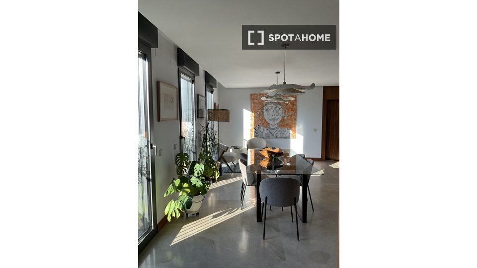 Dining room of Flat to rent in  Madrid Capital  with Air Conditioner, Heating and Furnished
