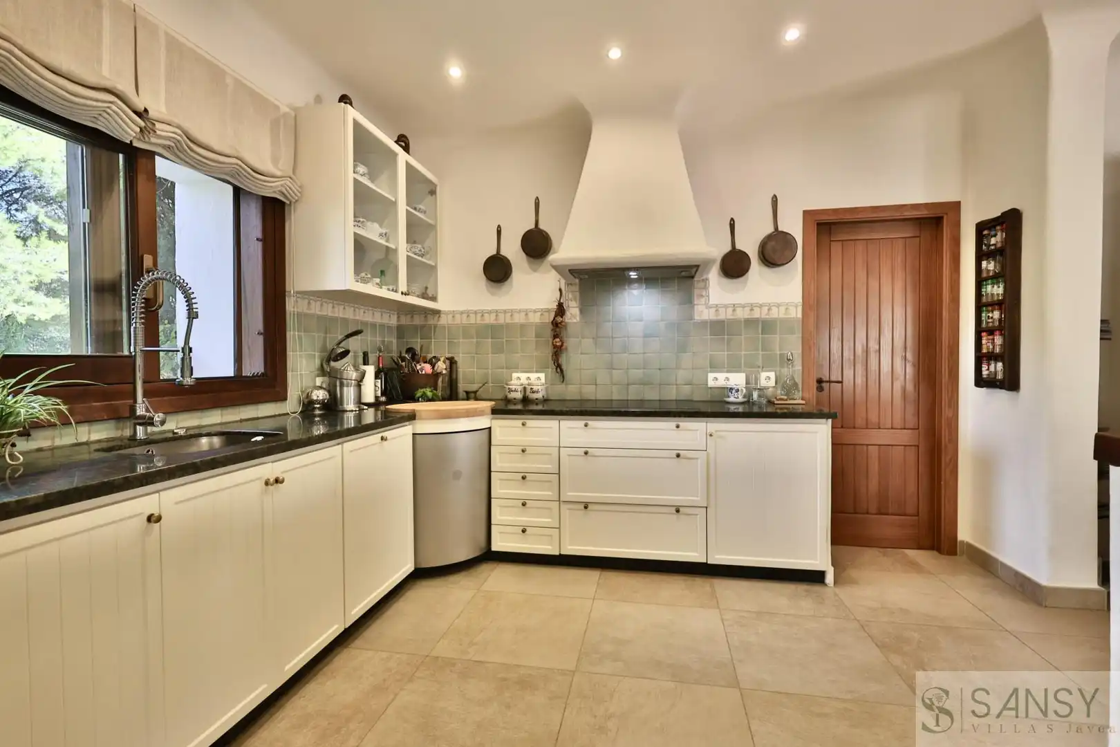 Kitchen of Houses for sale in Jávea / Xàbia  with Air Conditioner, Heating and Terrace