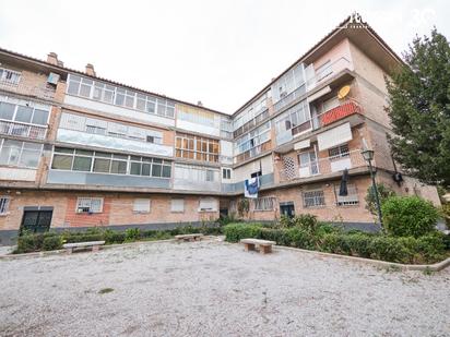 Exterior view of Flat for sale in  Granada Capital