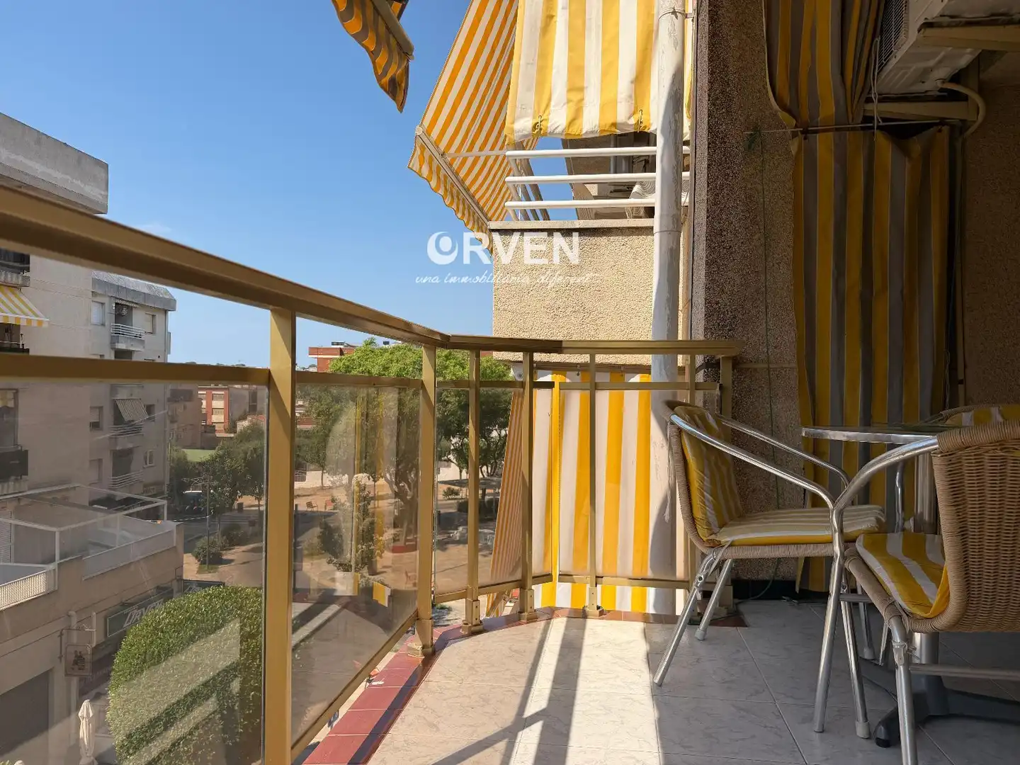 Terrasse von Wohnung zum Verkauf in Torredembarra mit Waschmaschine