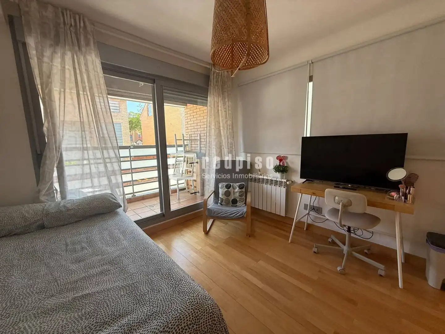 Bedroom of Houses for sale in Paracuellos de Jarama  with Air Conditioner, Heating and Private garden