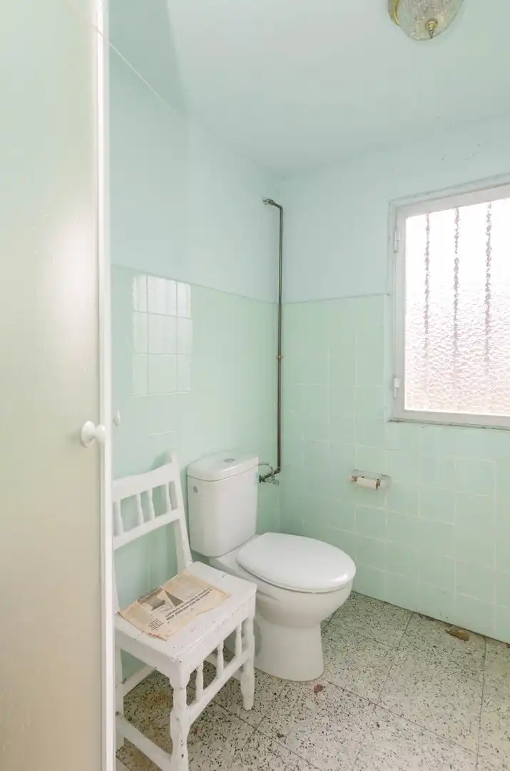 Badezimmer von Einfamilien-Reihenhaus zum Verkauf in Langreo