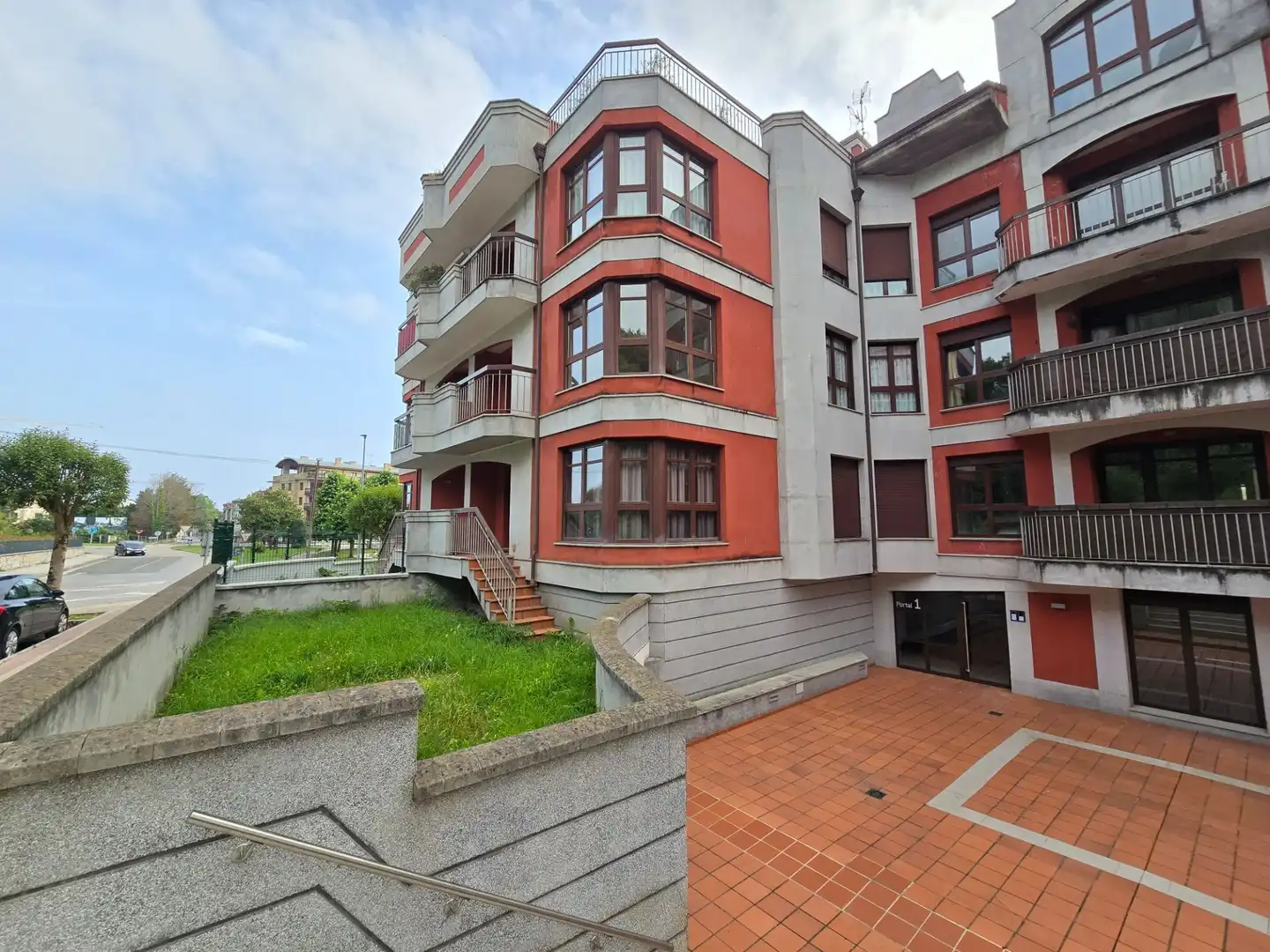 Vista exterior de Piso en venta en Llanes con Calefacción, Terraza y Trastero