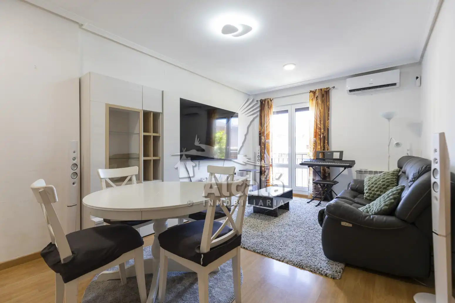 Wohnzimmer von Wohnung zum Verkauf in Camarma de Esteruelas mit Heizung, Balkon und Gemeinschaftspool