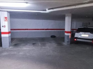 Individuel avec ascenseur à louer à Carrer del Ferro 35