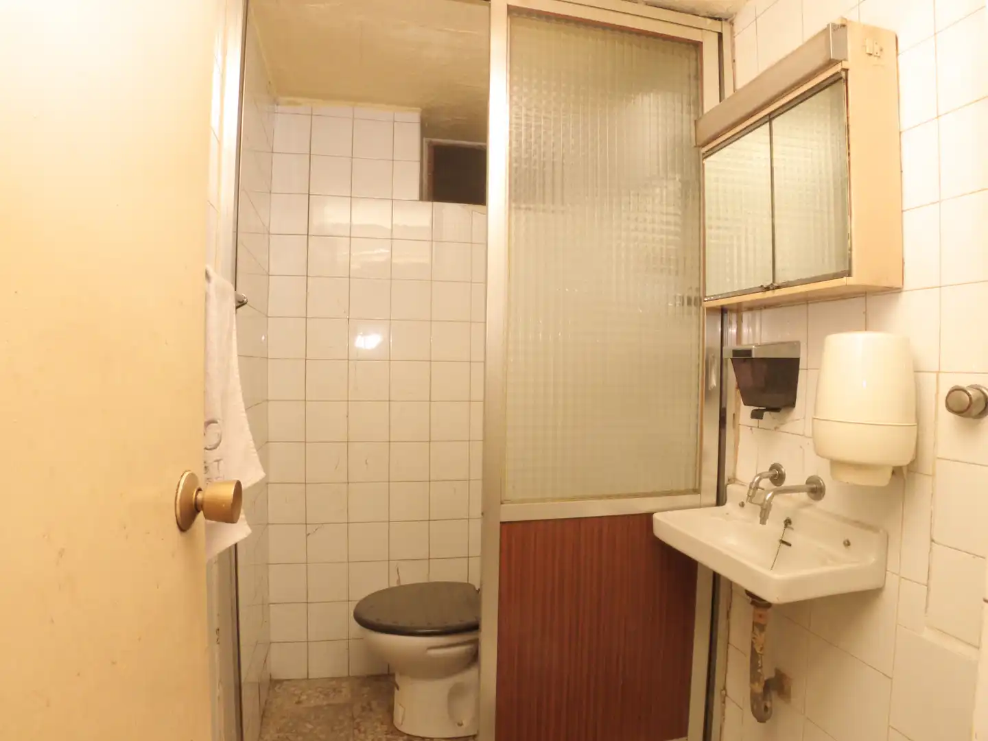 Badezimmer von Geschaftsraum zum Verkauf in Madrid