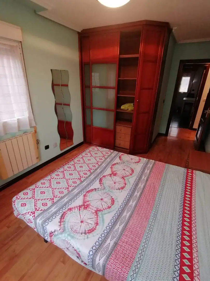 Habitación de Piso en venta en Gijón  con Calefacción, Terraza y Trastero