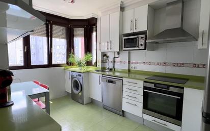 Kitchen of Flat for sale in Santander  with Heating