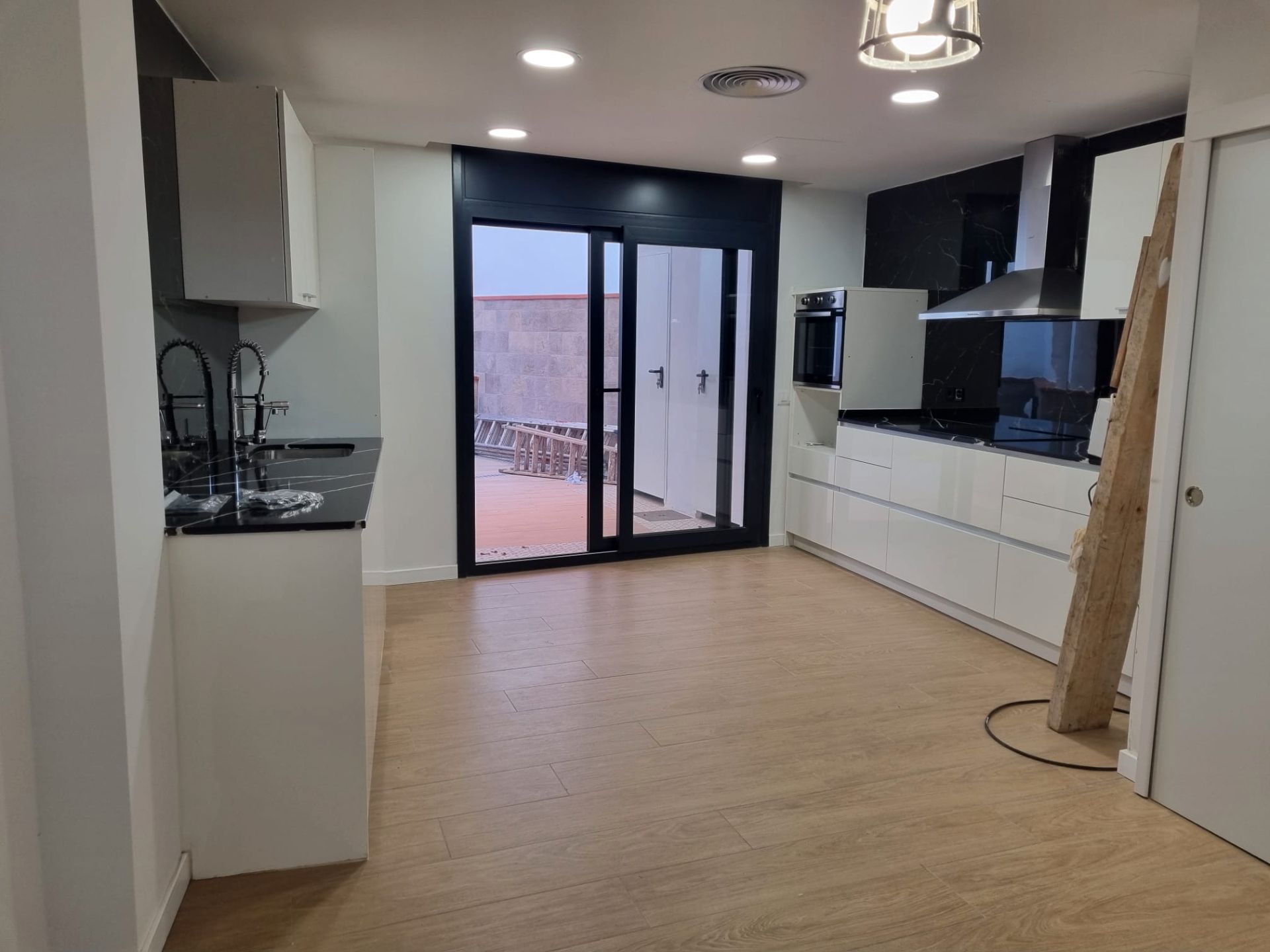Kitchen of Single-family semi-detached to rent in Sant Cugat Sesgarrigues  with Air Conditioner, Heating and Oven