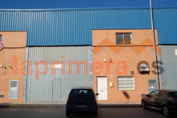Nave industrial en Alquiler en Alaquàs