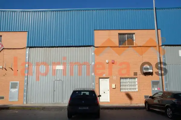 Industrial building to rent in Alaquàs