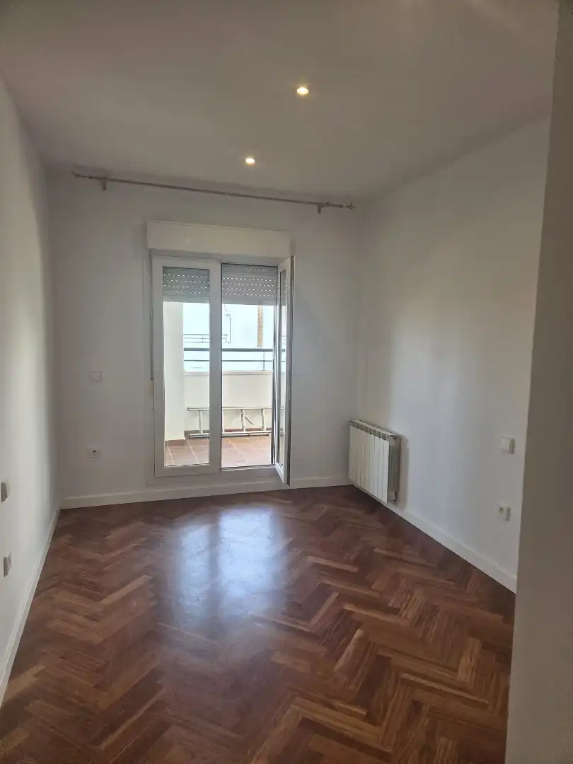 Habitación de Ático de alquiler en Badajoz con Aire acondicionado, Calefacción y Parquet