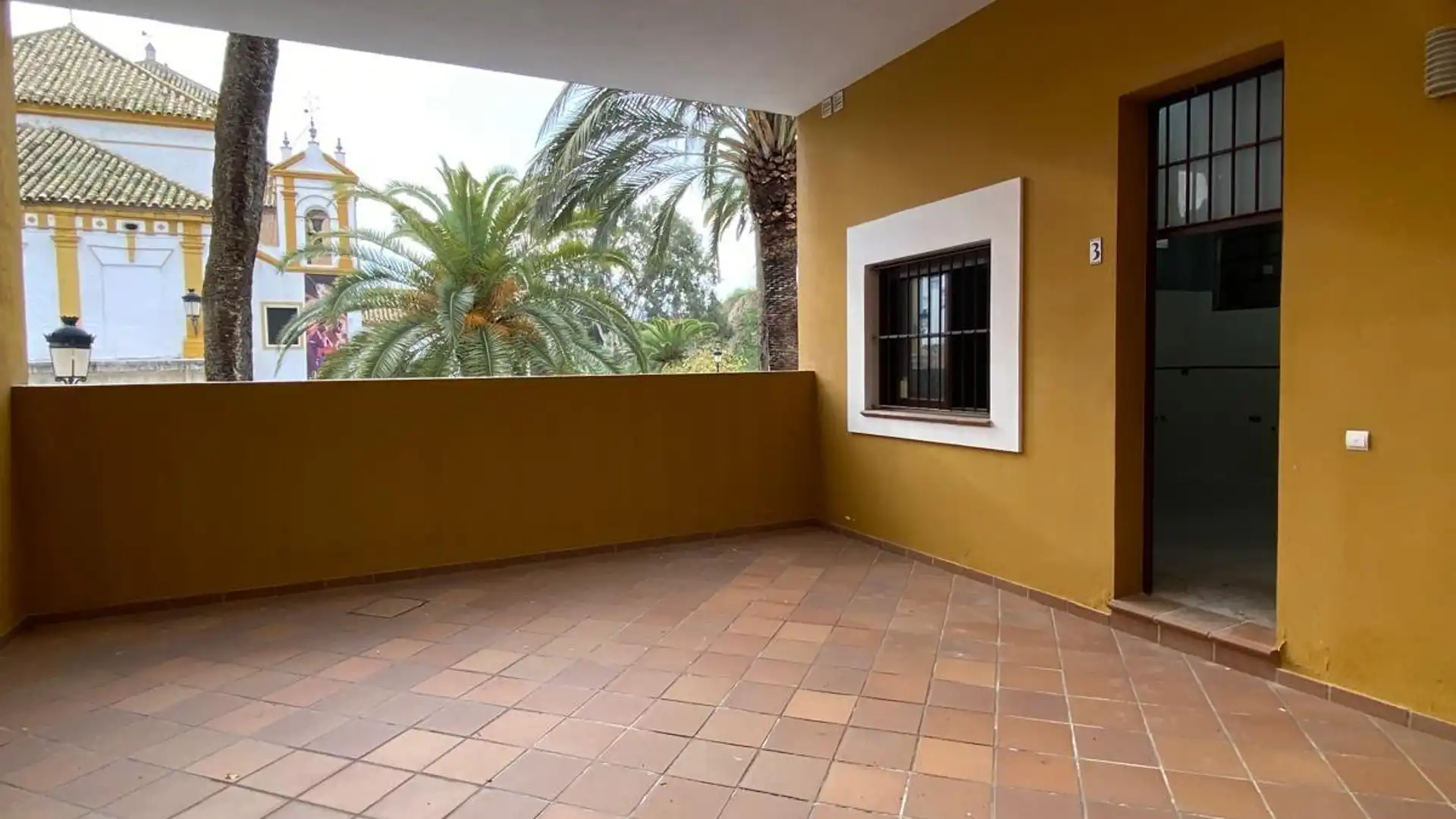 Exterior view of Premises for sale in Morón de la Frontera