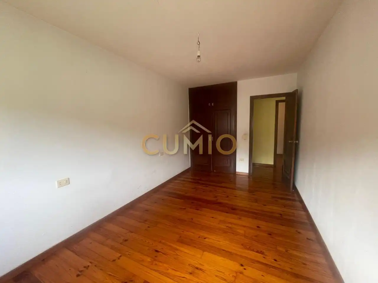 Schlafzimmer von Wohnung zum Verkauf in Nigrán