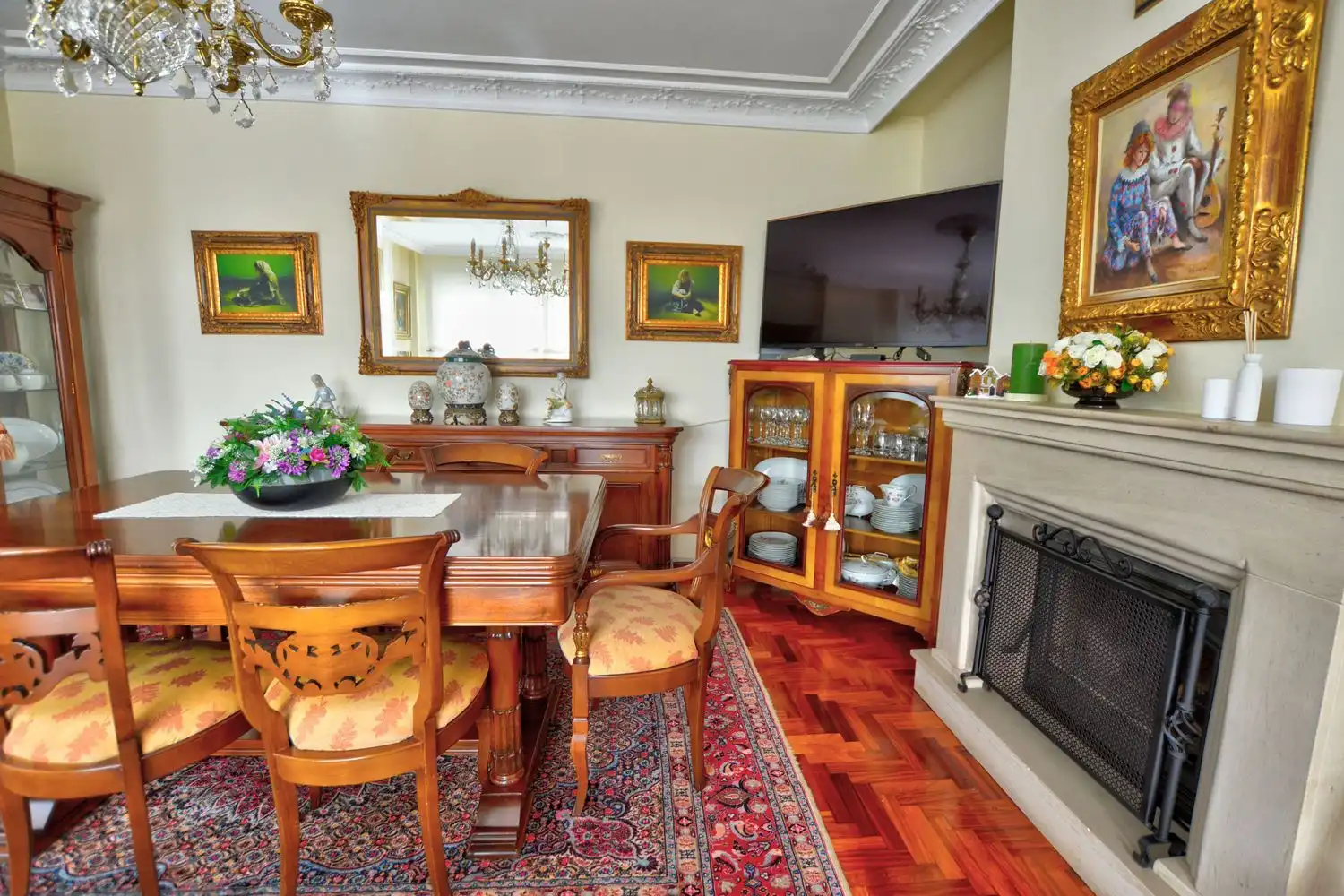 Comedor de Casa o chalet en venta en Avilés con Calefacción, Terraza y Trastero