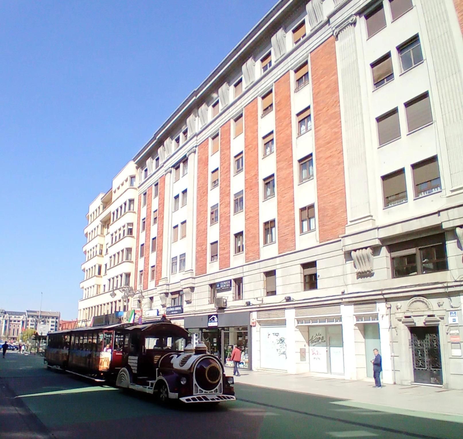 Exterior view of Flat to rent in León Capital   with Heating