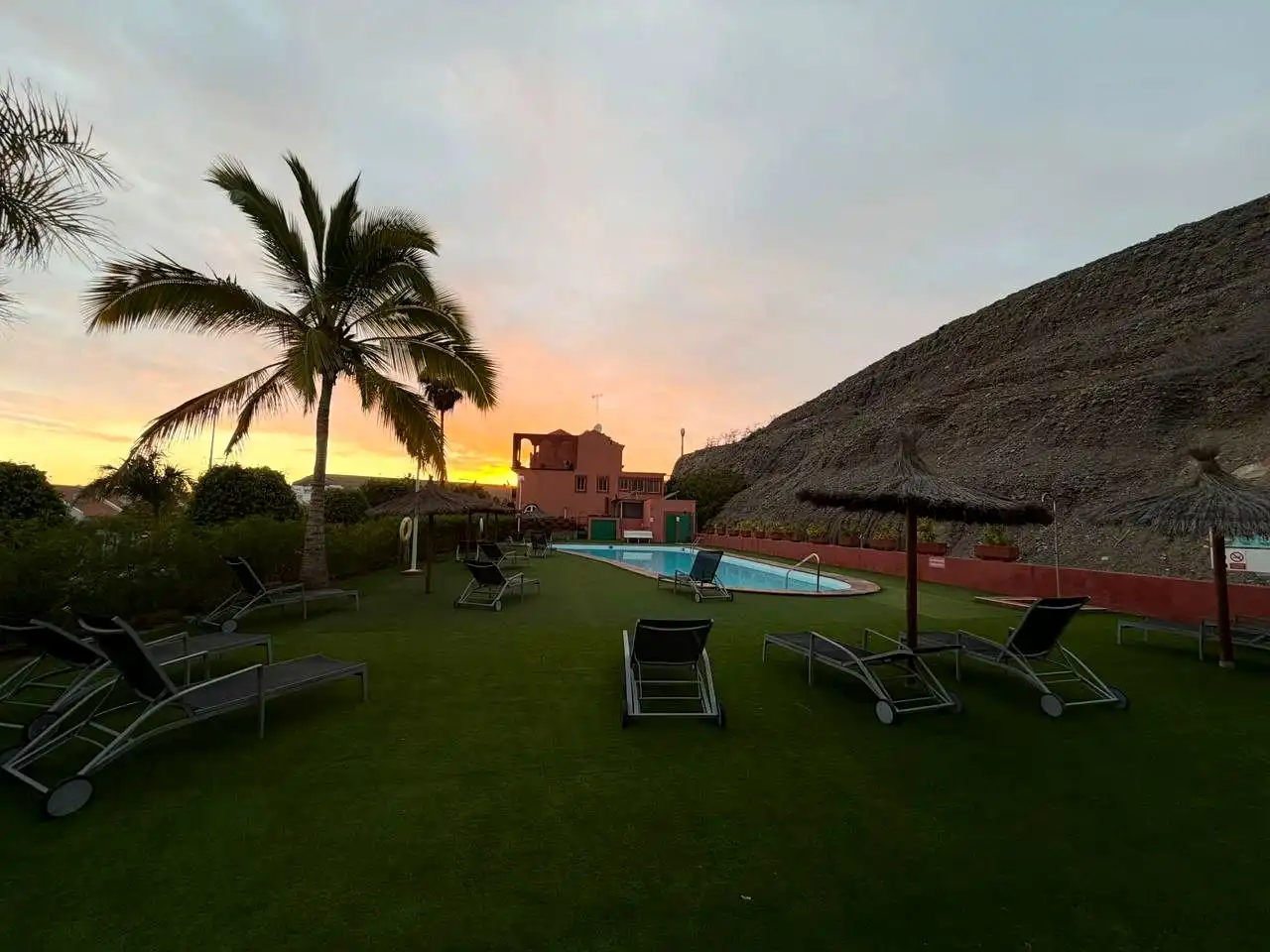Piscina de Piso de alquiler en San Bartolomé de Tirajana con Aire acondicionado, Terraza y Internet