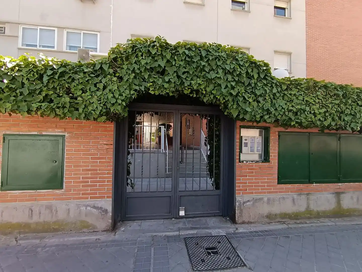 Vista exterior de Piso en venta en Móstoles con Aire acondicionado