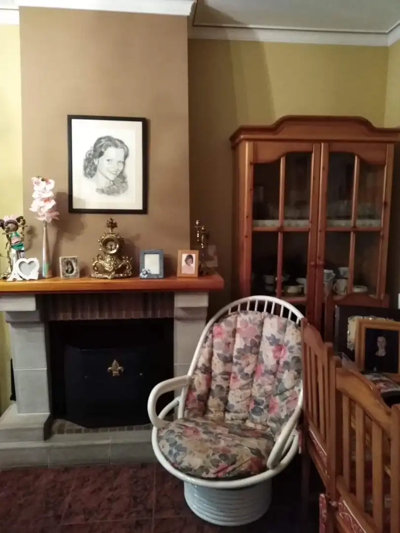 Sala d'estar de Casa adosada en venda en Archidona amb Aire condicionat, Calefacció i Jardí privat