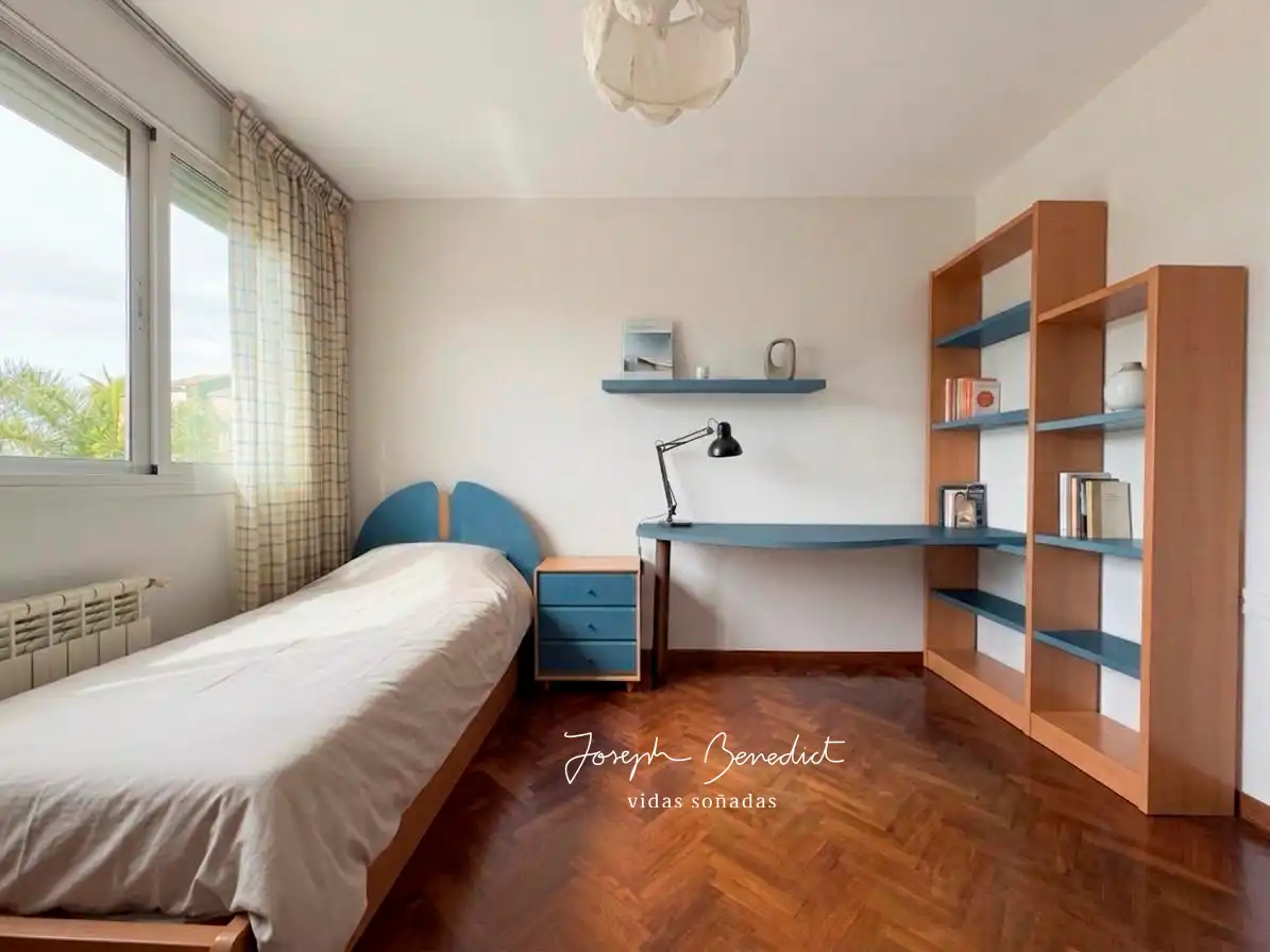 Habitación de Casa o chalet en venta en Castelldefels con Aire acondicionado, Calefacción y Jardín privado