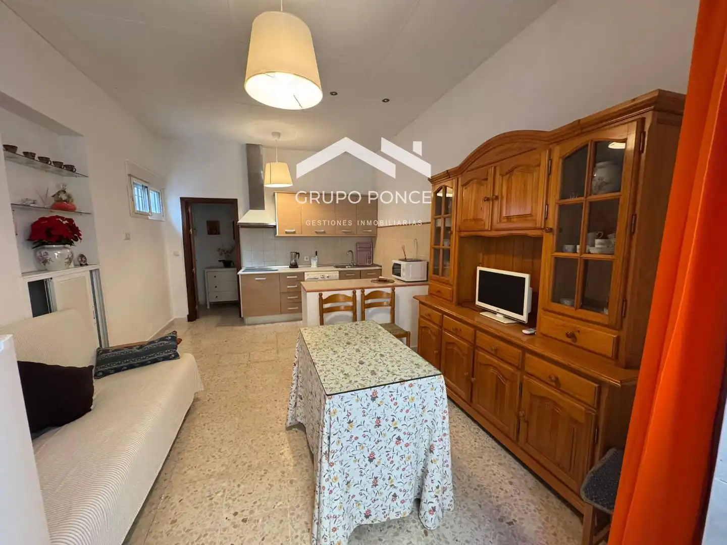 Kitchen of Houses for sale in Jerez de la Frontera  with Air Conditioner, Private garden and Terrace