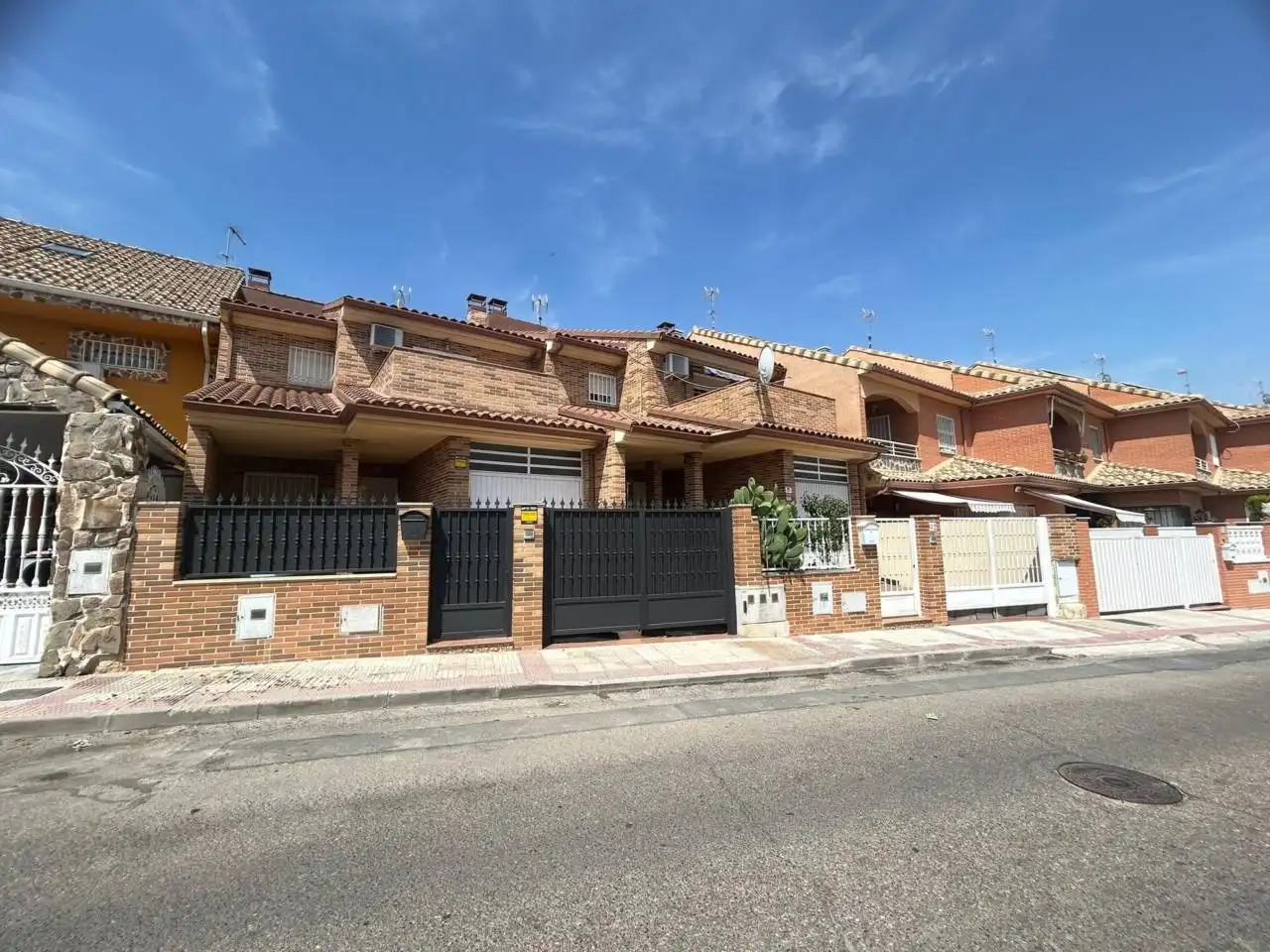 Adossat amb jardí en venda a Calle Países Bajos, imagen 38