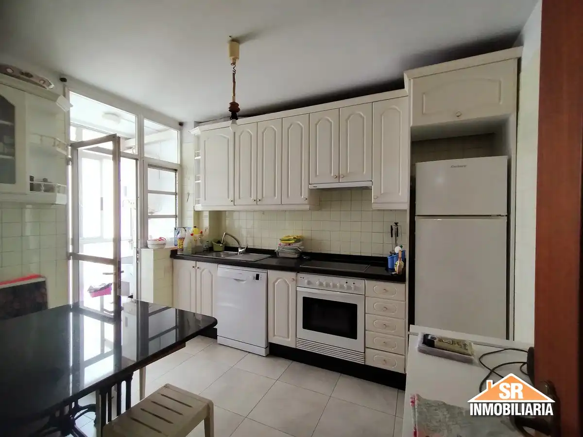 Kitchen of Flat for rent in A Coruña Capital   with Heating, Parquet flooring and Furnished