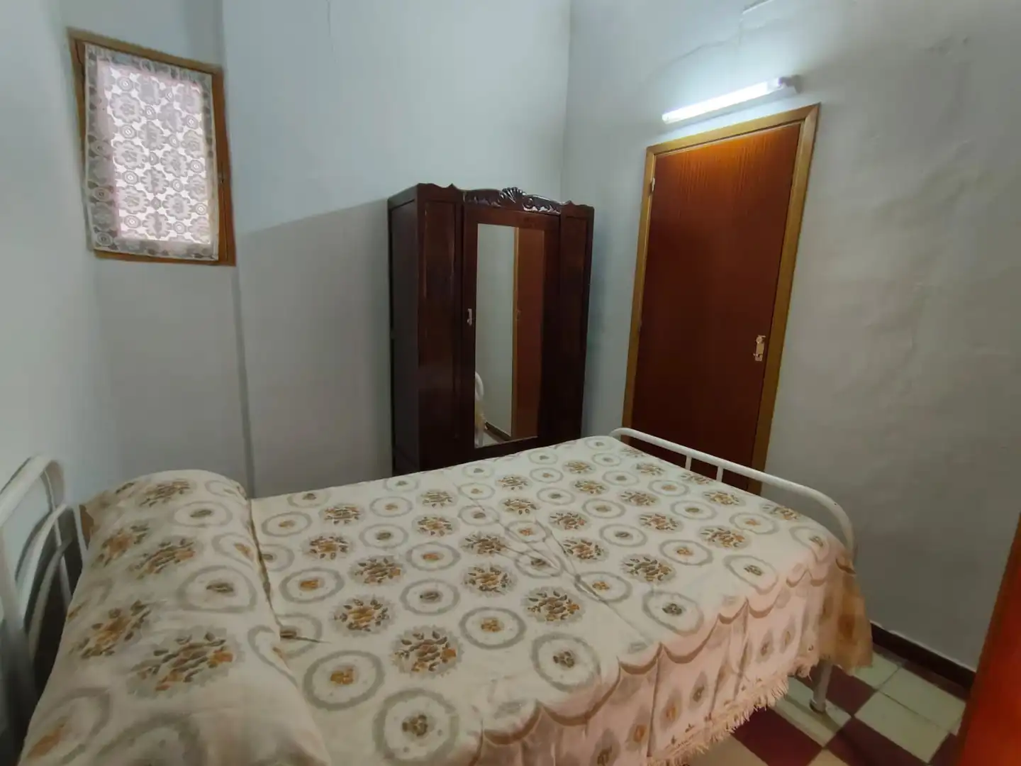 Dormitori de Casa o xalet en venda en Guadix