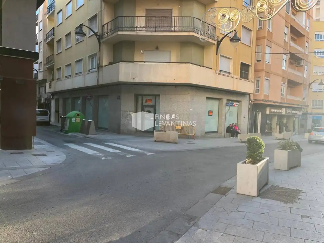 Locale commerciale in vendita a Plaza de Toros - Avenida Chapí - Trinquete