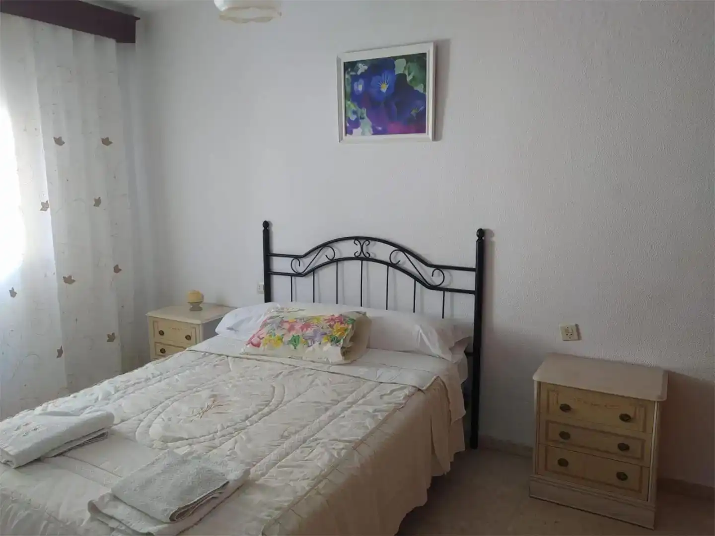 Dormitori de Pis de lloguer en Benalup-Casas Viejas amb Moblat i Balcó