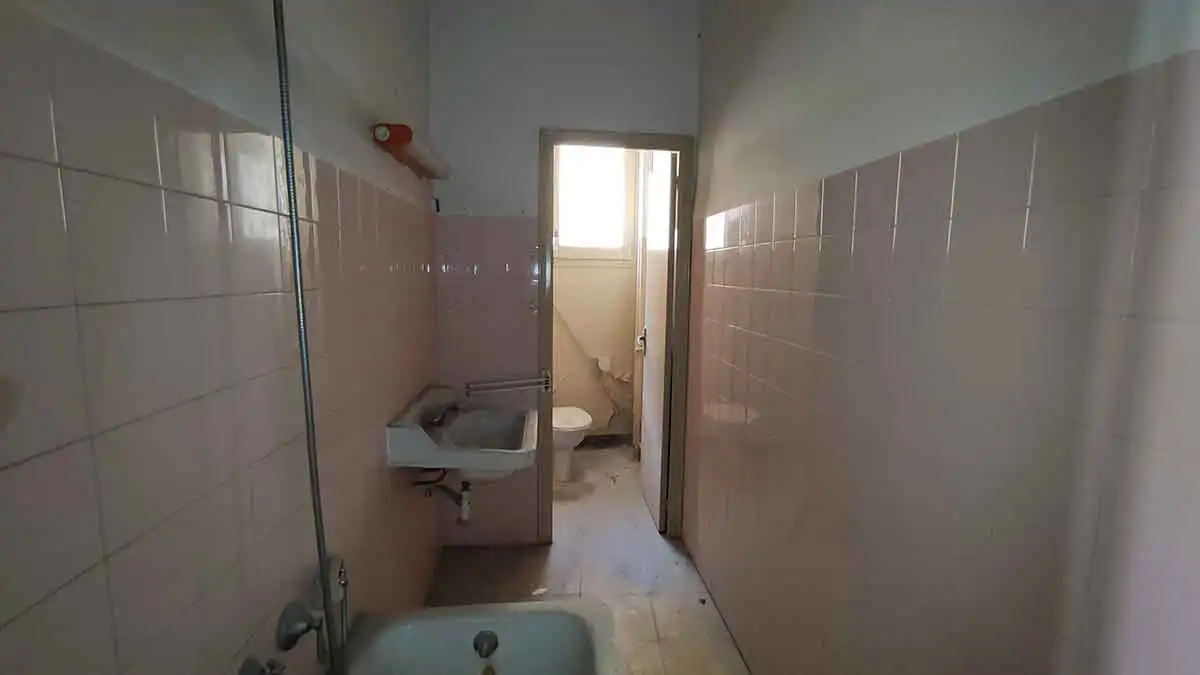 Bany de Local en venda en Falset