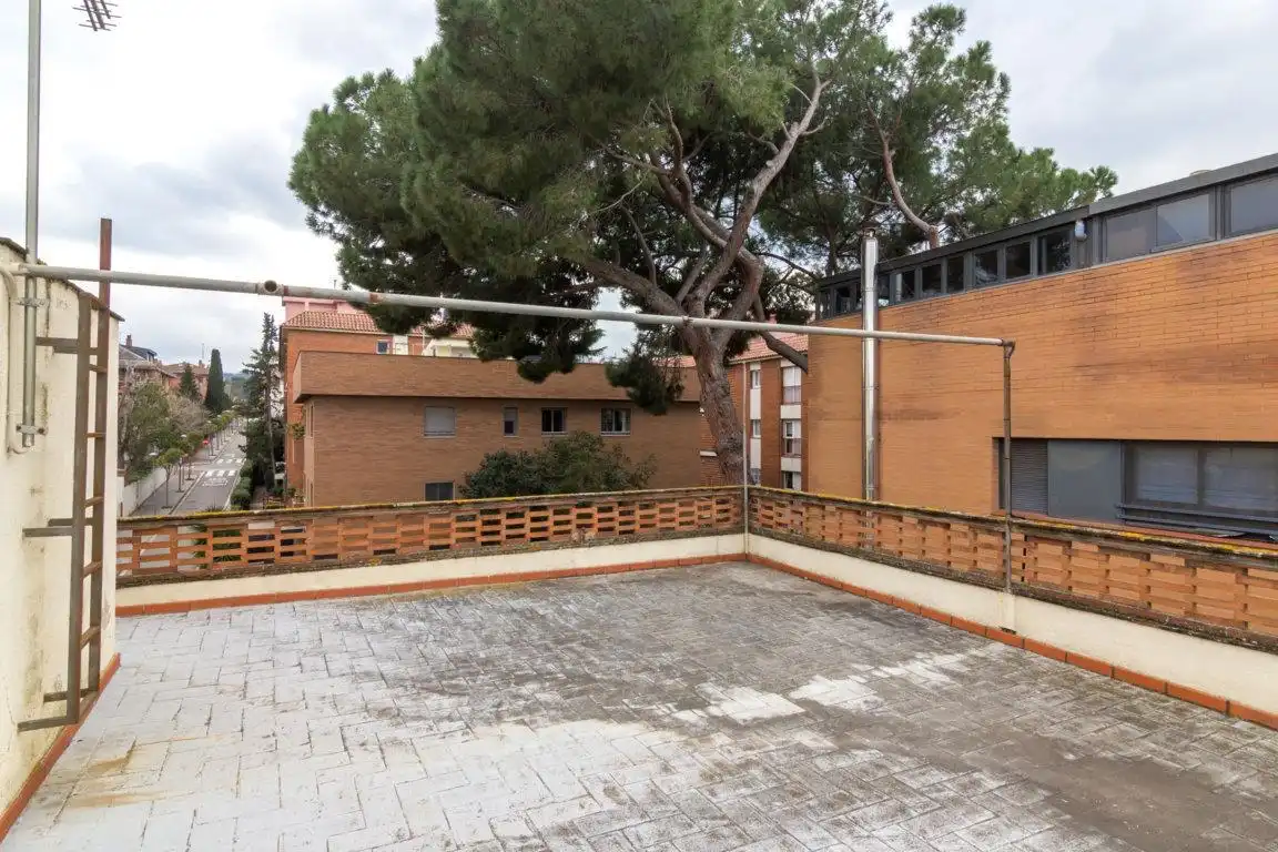 Exterior view of Houses for sale in Sant Cugat del Vallès  with Air Conditioner, Heating and Private garden