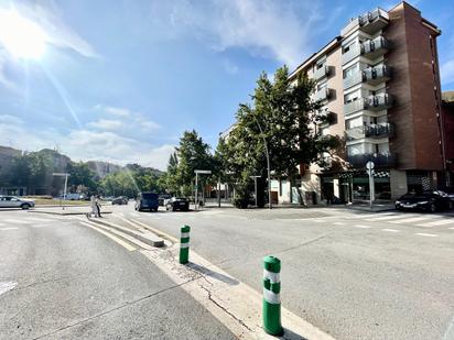 Vista exterior de Pis en venda en Manresa amb Aire condicionat, Calefacció i Terrassa