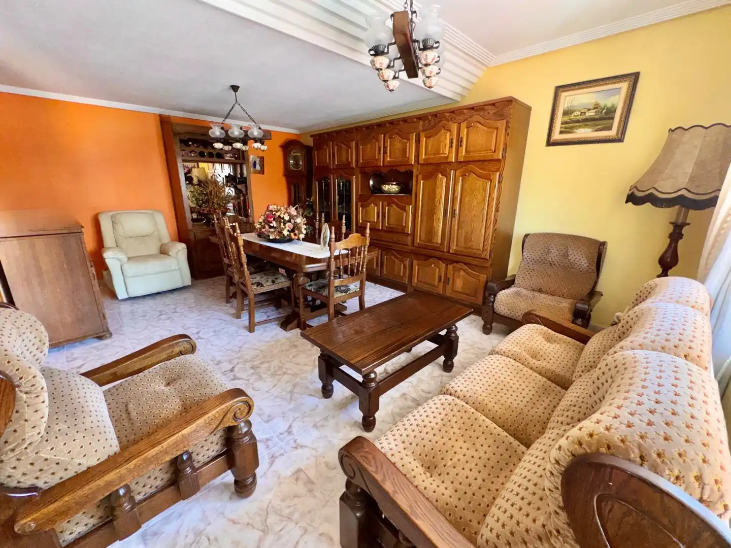 Casa amb terrassa en venda a Calle MONSEÑOR ESPINOSA 6