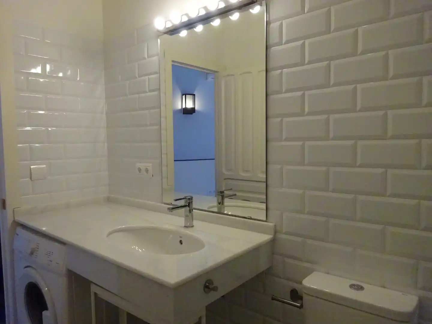 Baño de Dúplex de alquiler en Sevilla con Aire acondicionado, Calefacción y Amueblado