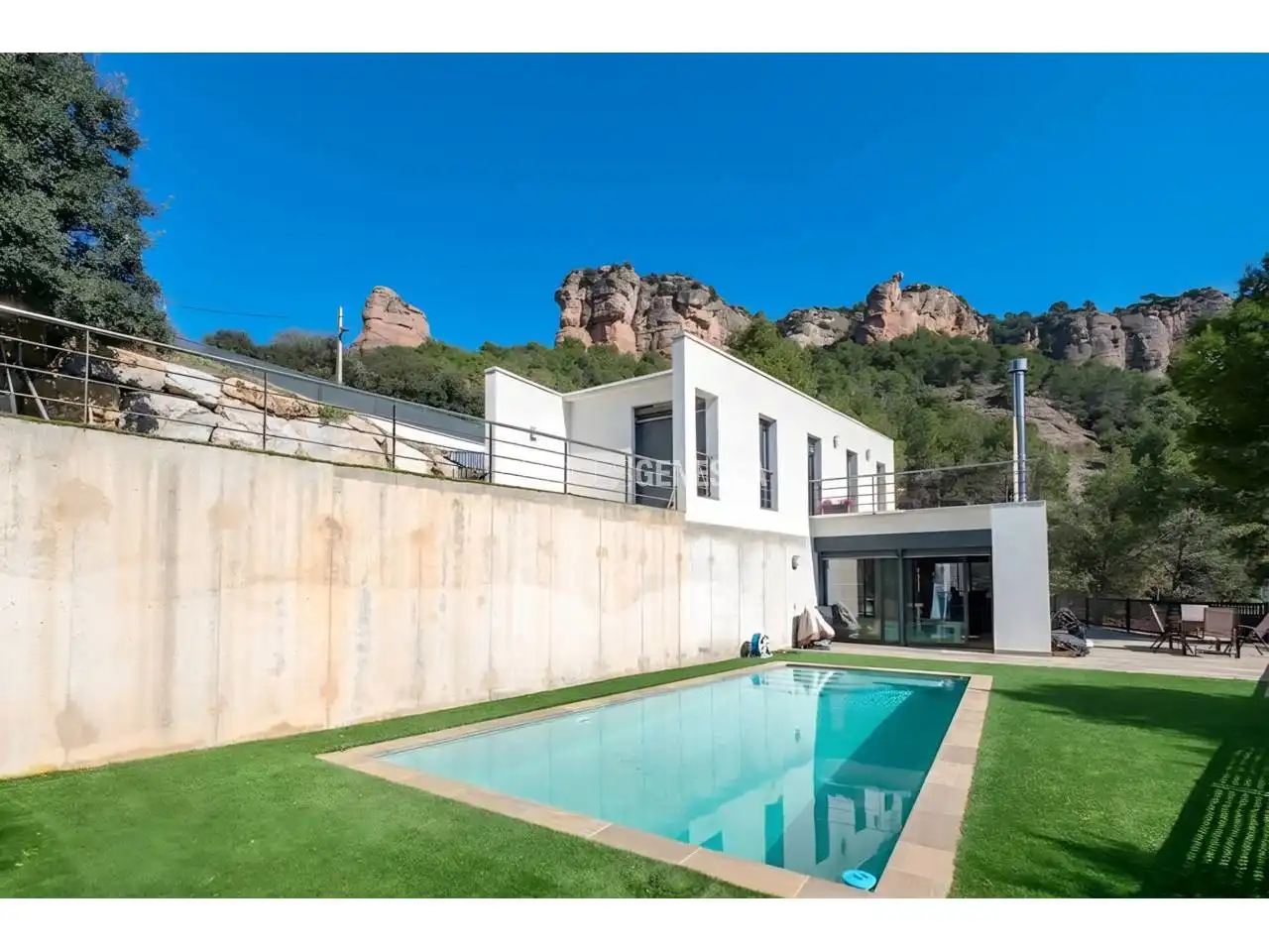 Piscina de Casa o chalet en venta en Matadepera con Aire acondicionado, Calefacción y Jardín privado