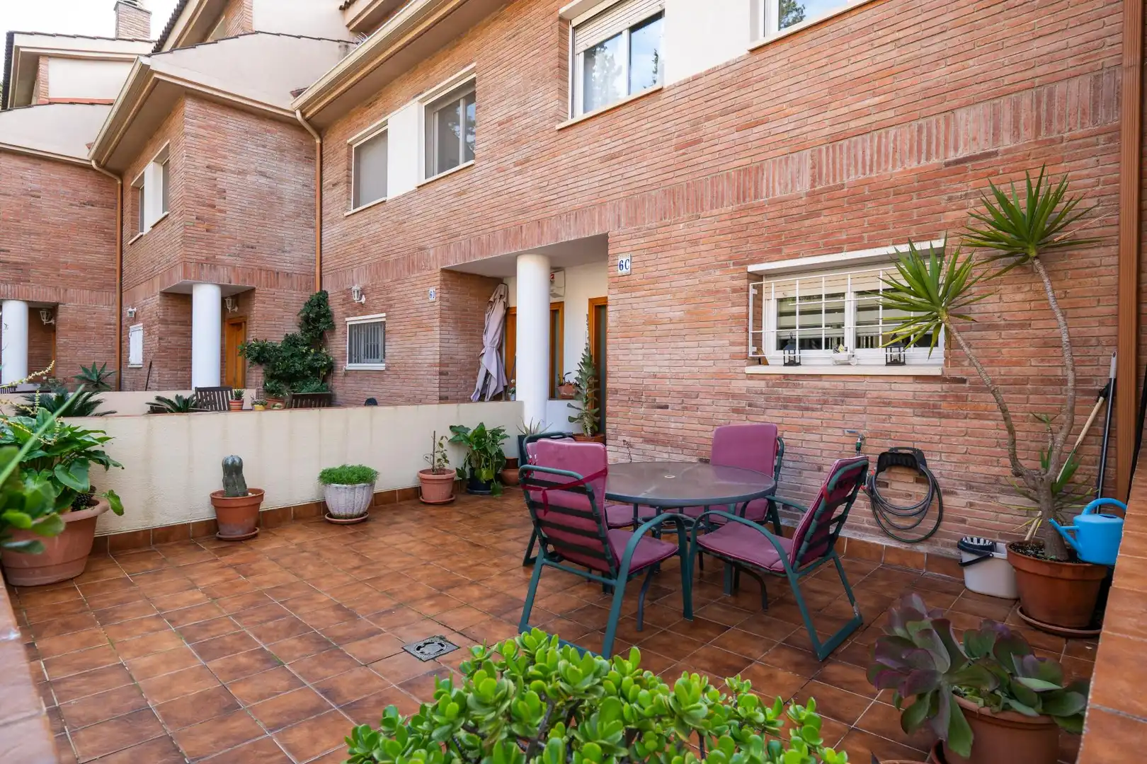 Terrassa de Casa adosada en venda en La Palma de Cervelló amb Calefacció, Jardí privat i Forn