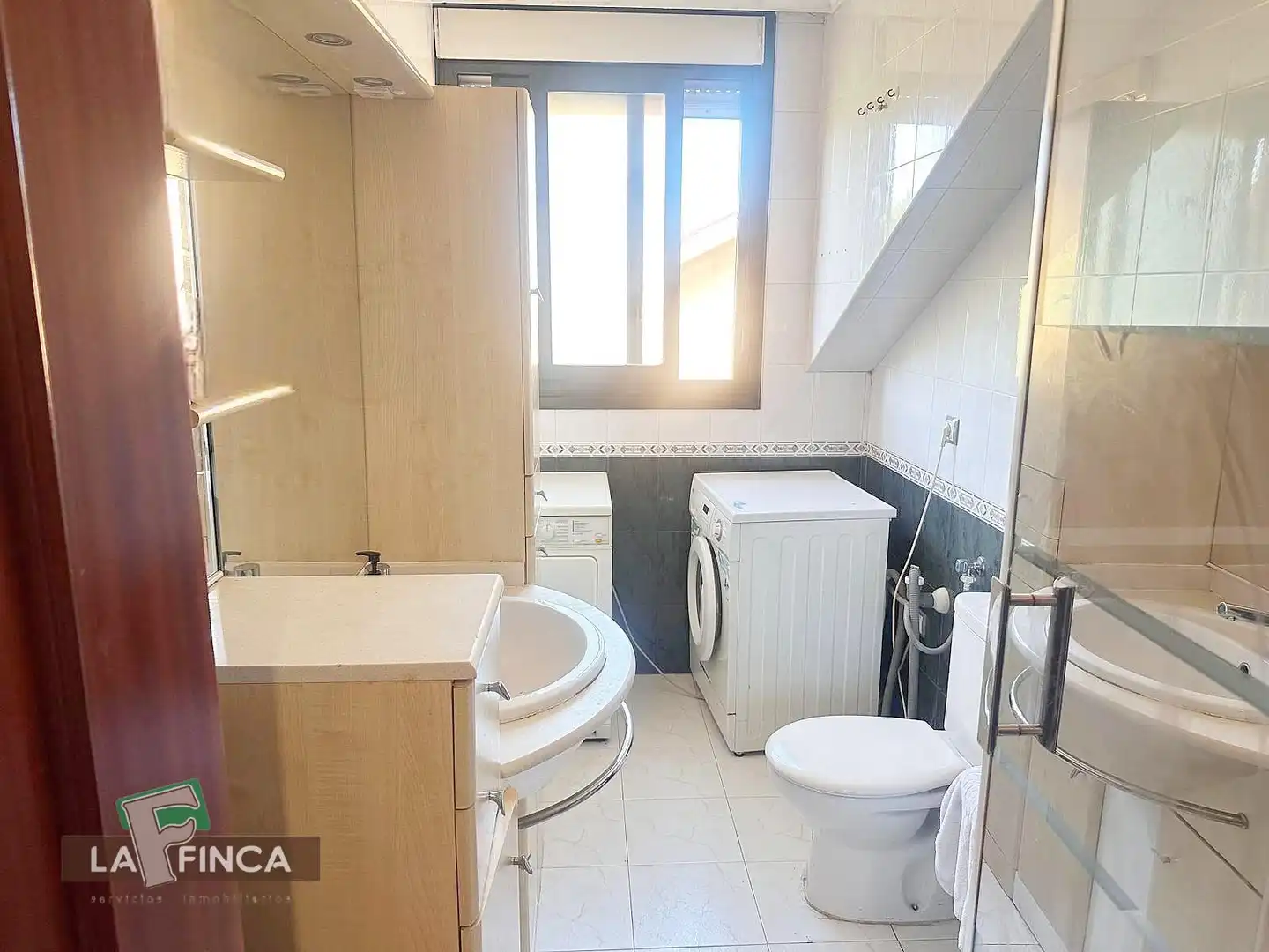 Bathroom of Flat for sale in Carreño  with Heating, Storage room and Furnished