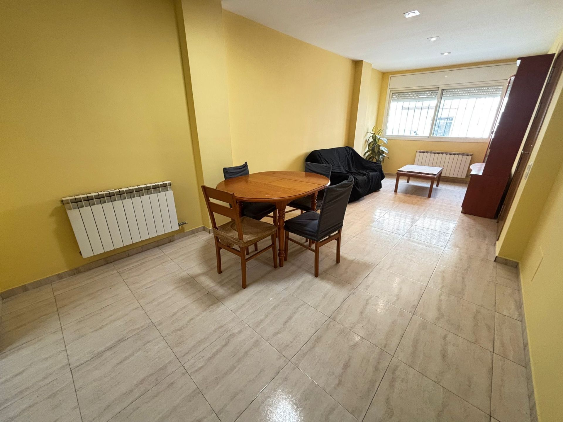 Living room of Flat to rent in Rosselló  with Heating, Furnished and Oven