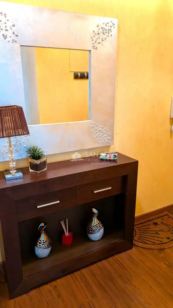 Habitación de Piso en venta en Novelda con Parquet y Amueblado