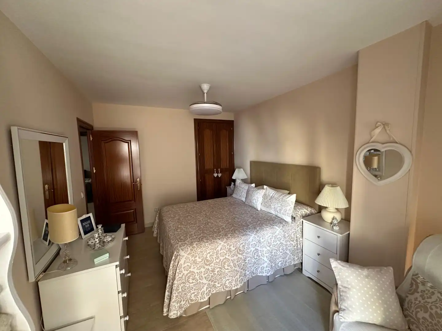 Dormitori de Pis en venda en Estepona amb Terrassa, Moblat i Forn