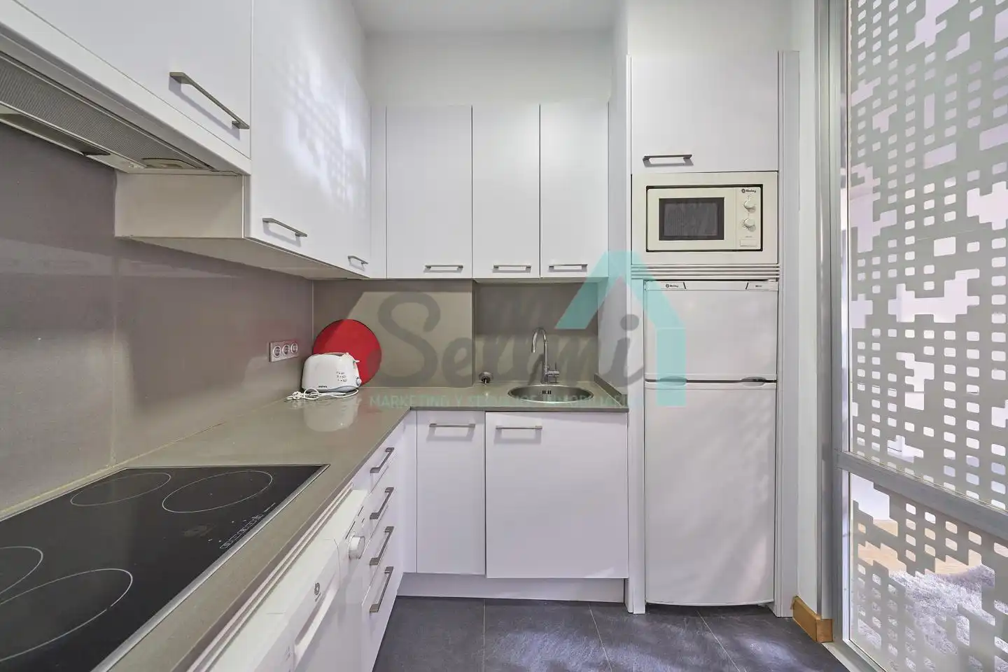 Wohnung zur Miete in Calle Marqués de San Esteban, Barrio del Centro