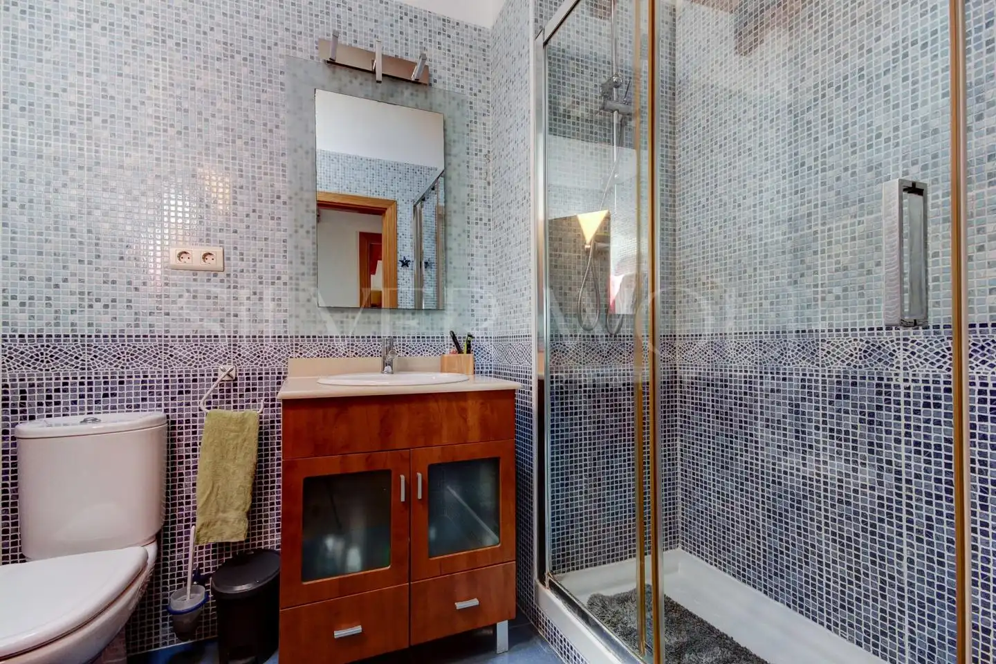 Baño de Casa o chalet en venta en Vallirana con Aire acondicionado, Calefacción y Jardín privado