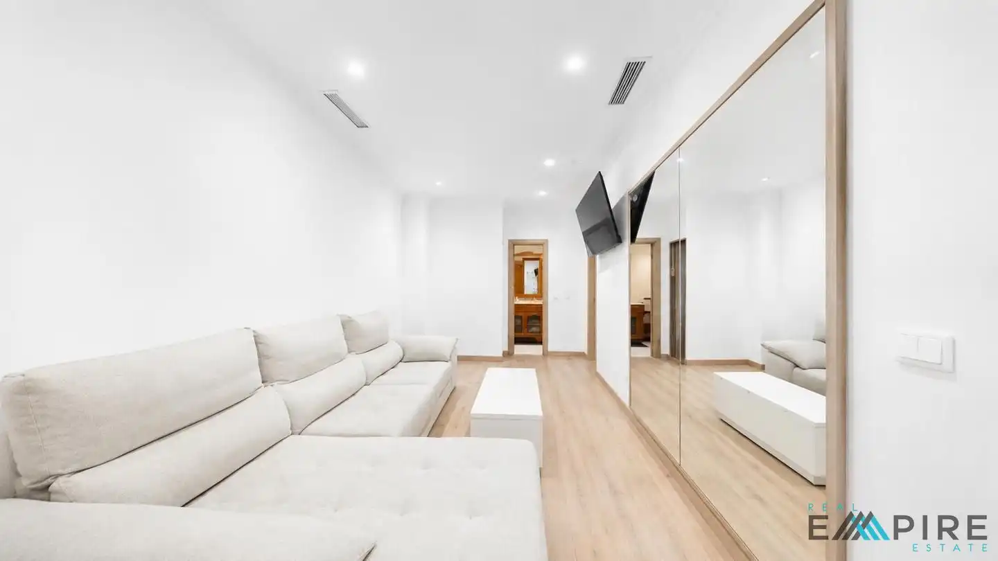 Ground floor for sale in Getafe  with Air Conditioner and Heating