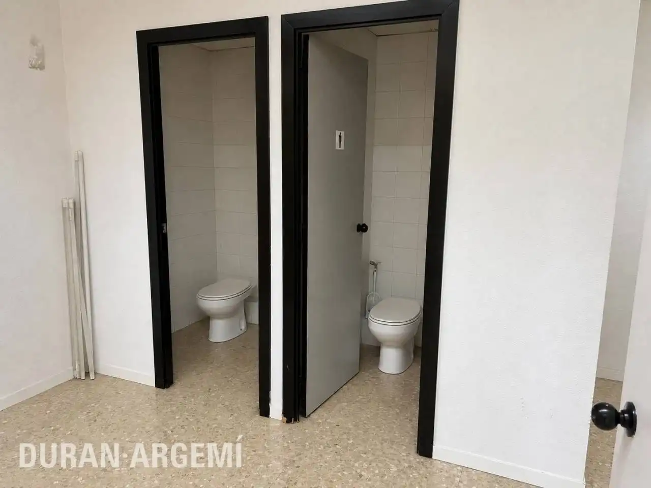 Badezimmer von Geschaftsraum zur Miete in Terrassa