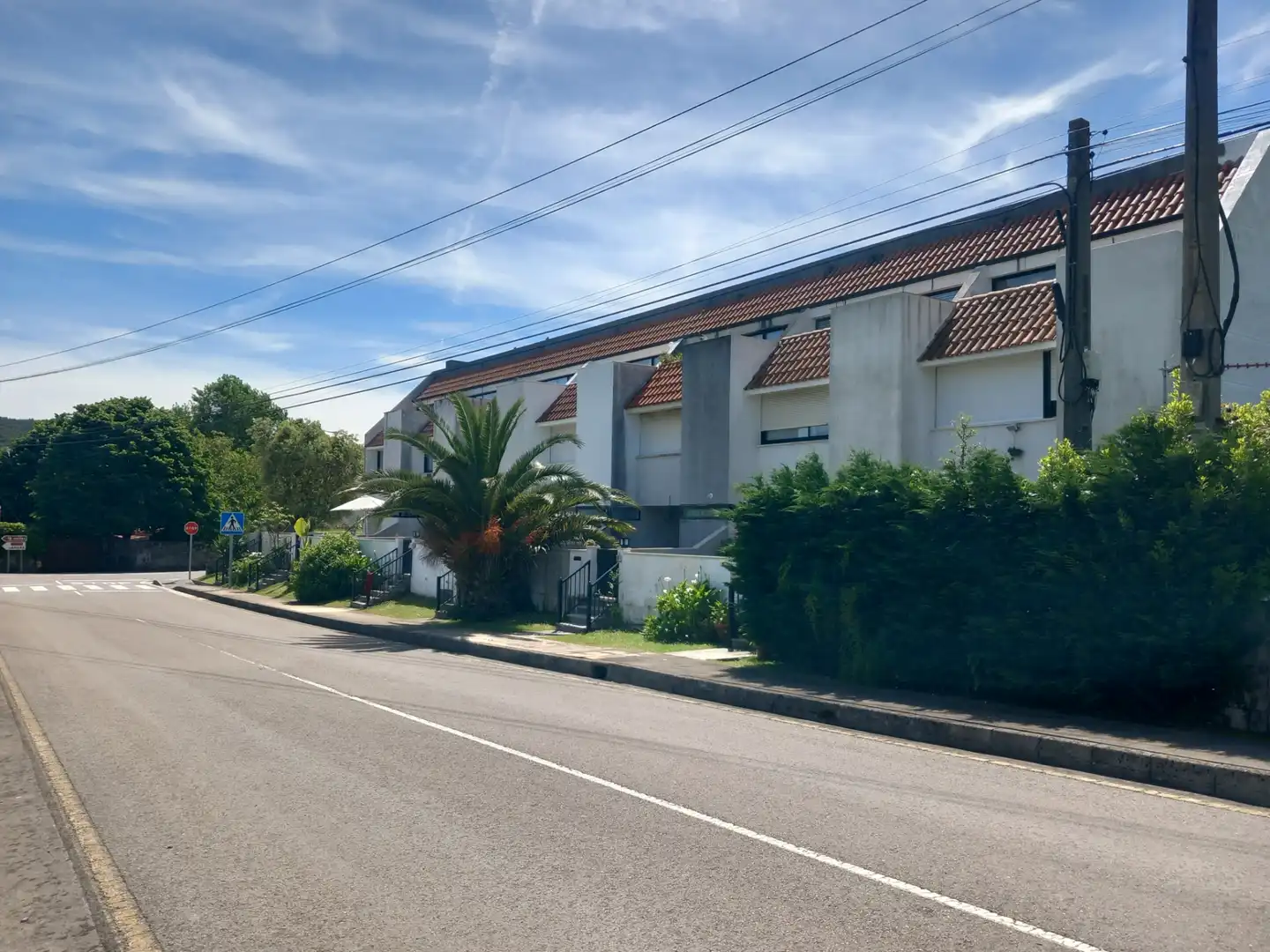 Vista exterior de Casa adosada en venda en Ribamontán al Mar amb Calefacció, Jardí privat i Parquet