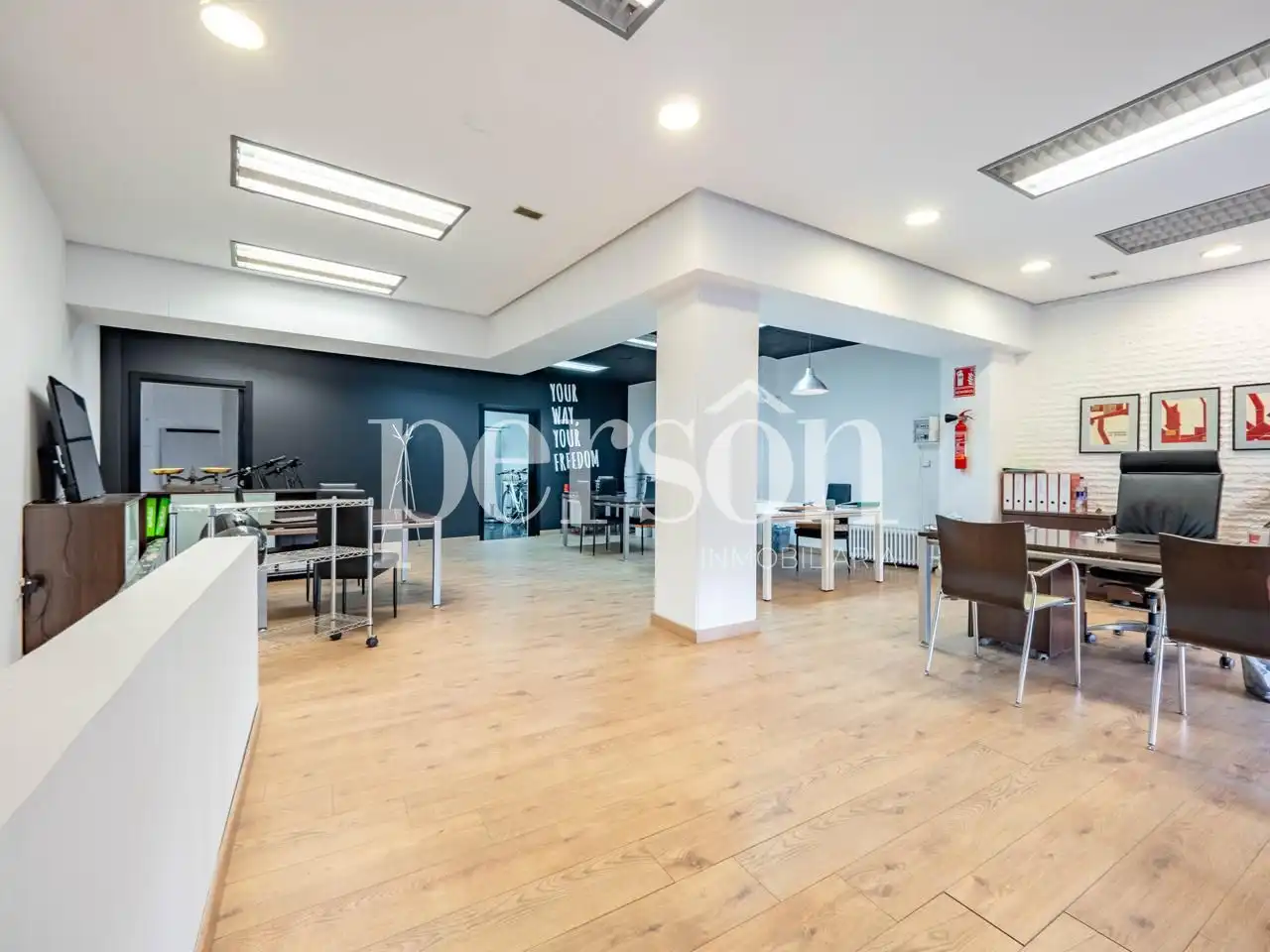 Local de alquiler en Carrer del Peu de la Creu, El Mercat, Ciutat Vella